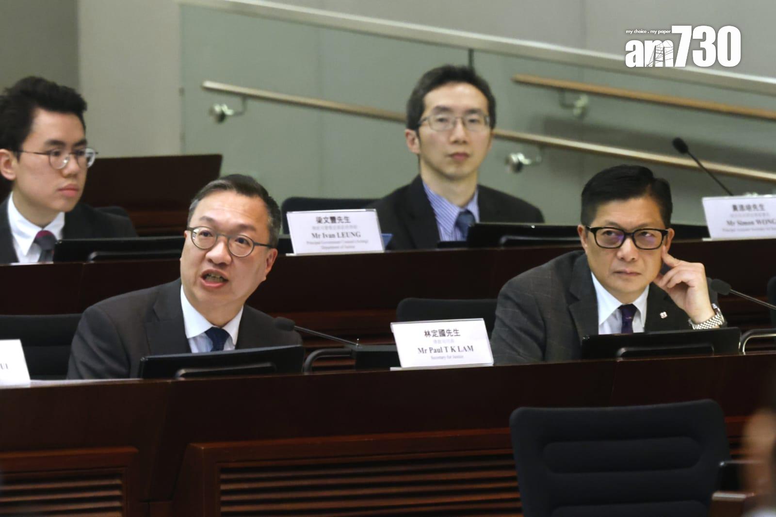 23條立法|鄧炳強:叛國條文的「戰爭」指打仗 金融及科技等戰爭由其他法例處理(林俊源攝)