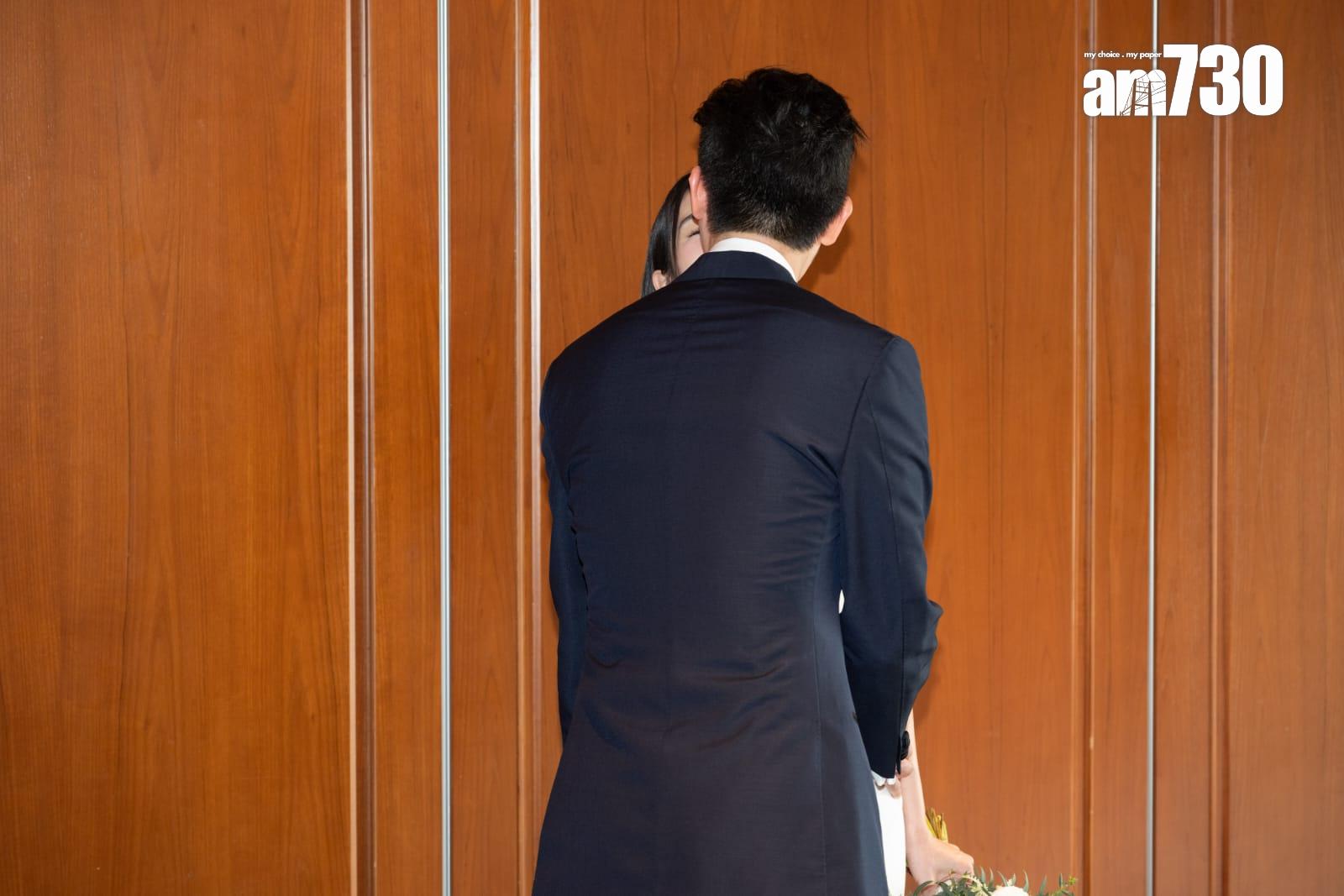 麥明詩與盛勁為結婚。(陳奕釗攝)