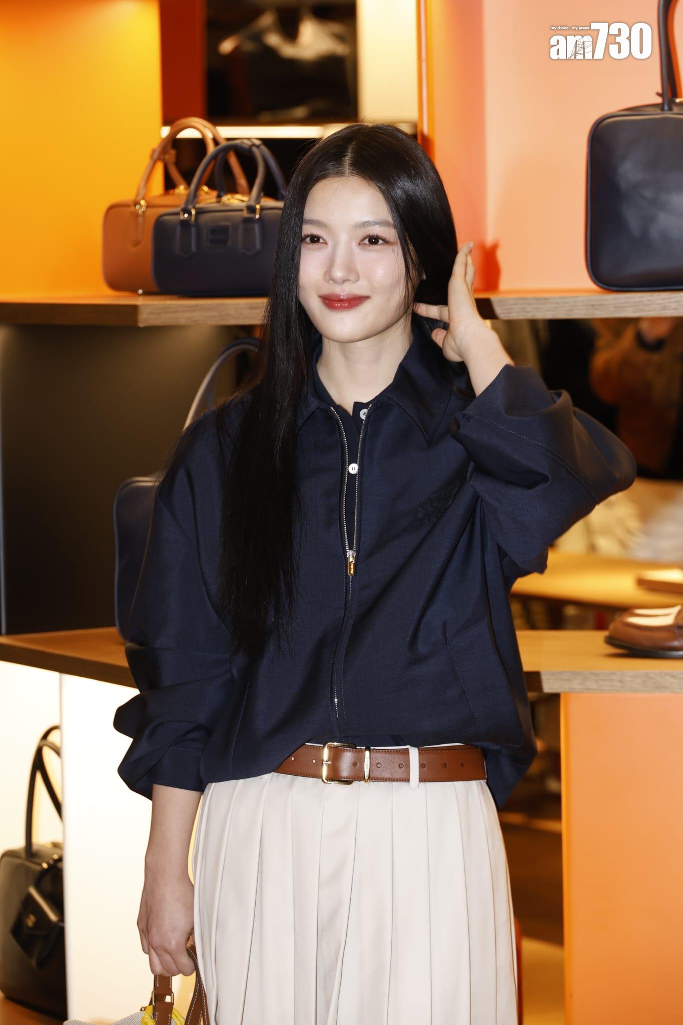 金裕貞來港出席在金鐘太古廣場的公開活動。 (林俊源攝)