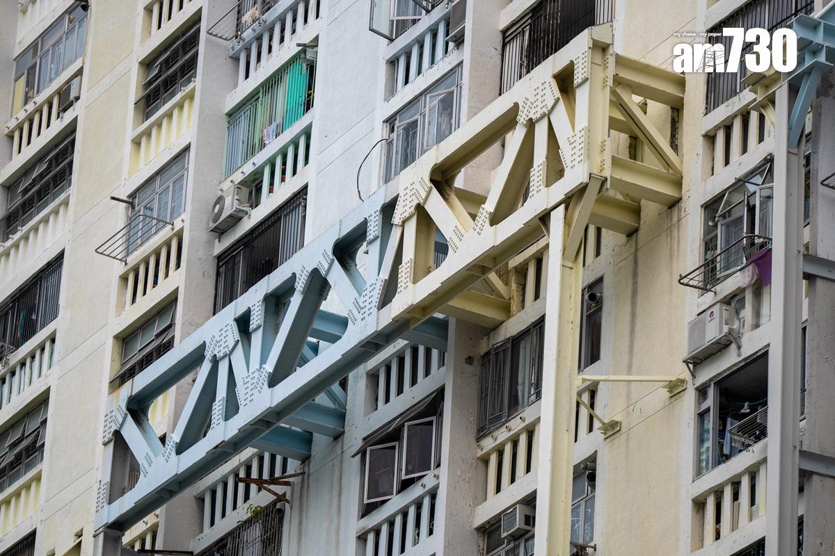 過去半世紀,華富邨歷盡戰後的香港變遷和興衰,在經濟發展的同時,也包括因貪污而出現的「鹹水樓」。(林靄怡攝)