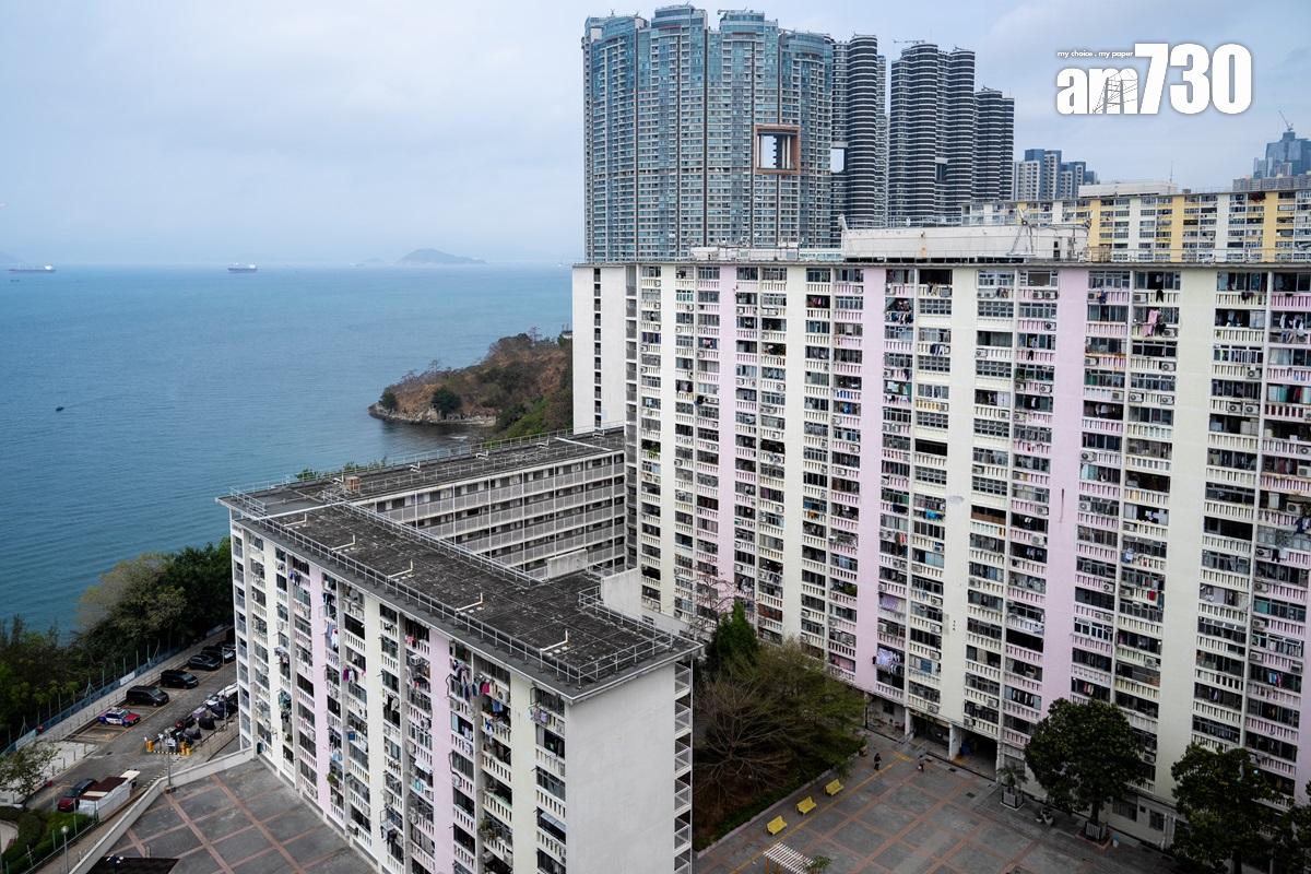 華富邨背山面海的布局,除了大部份單位都享受海景,上邨和下邨的平台、商舖都被海景包圍。(林靄怡攝)
