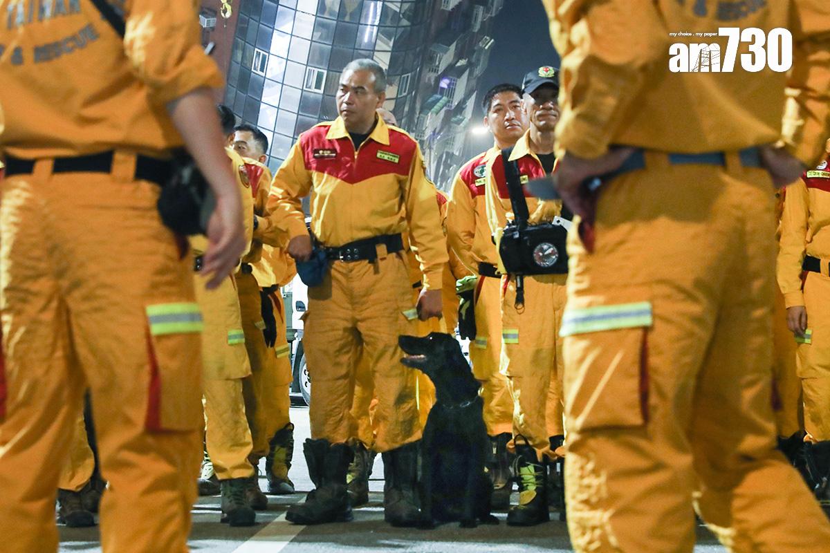 花蓮天王星大樓最後一名被困者遺體被救出後,搜救行動結束。(中新社)