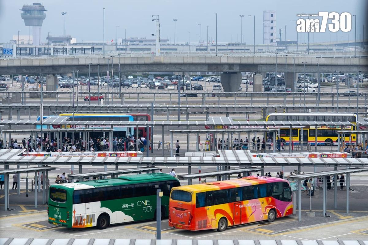 復活節長假期最後一日,港珠澳大橋下午起陸續有港人回港。(資料圖片/林靄怡攝)