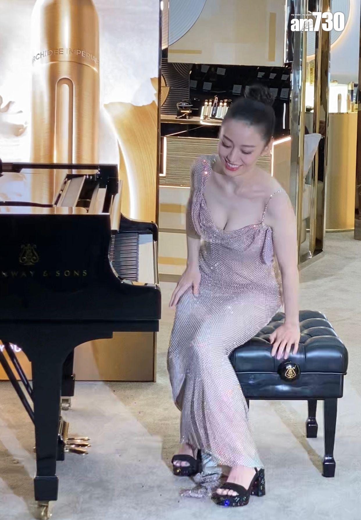 郎朗的德韓混血靚老婆Gina Alice大曬琴技。