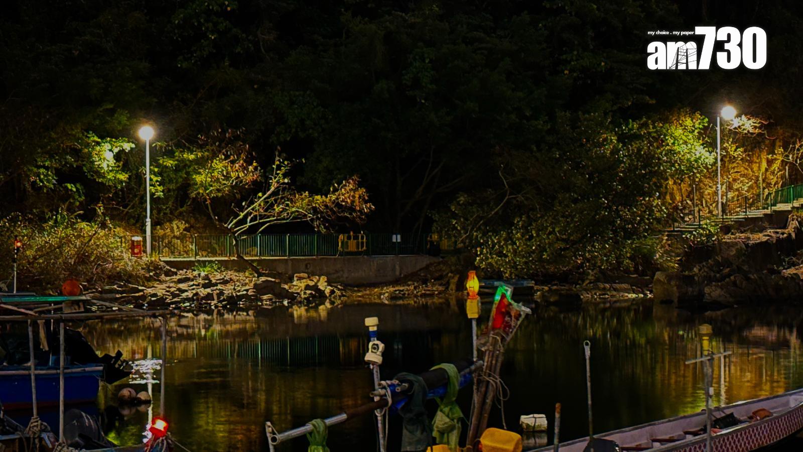 遠看將軍澳夜光行人徑(兩支街燈間),難以察覺到正進行測試。