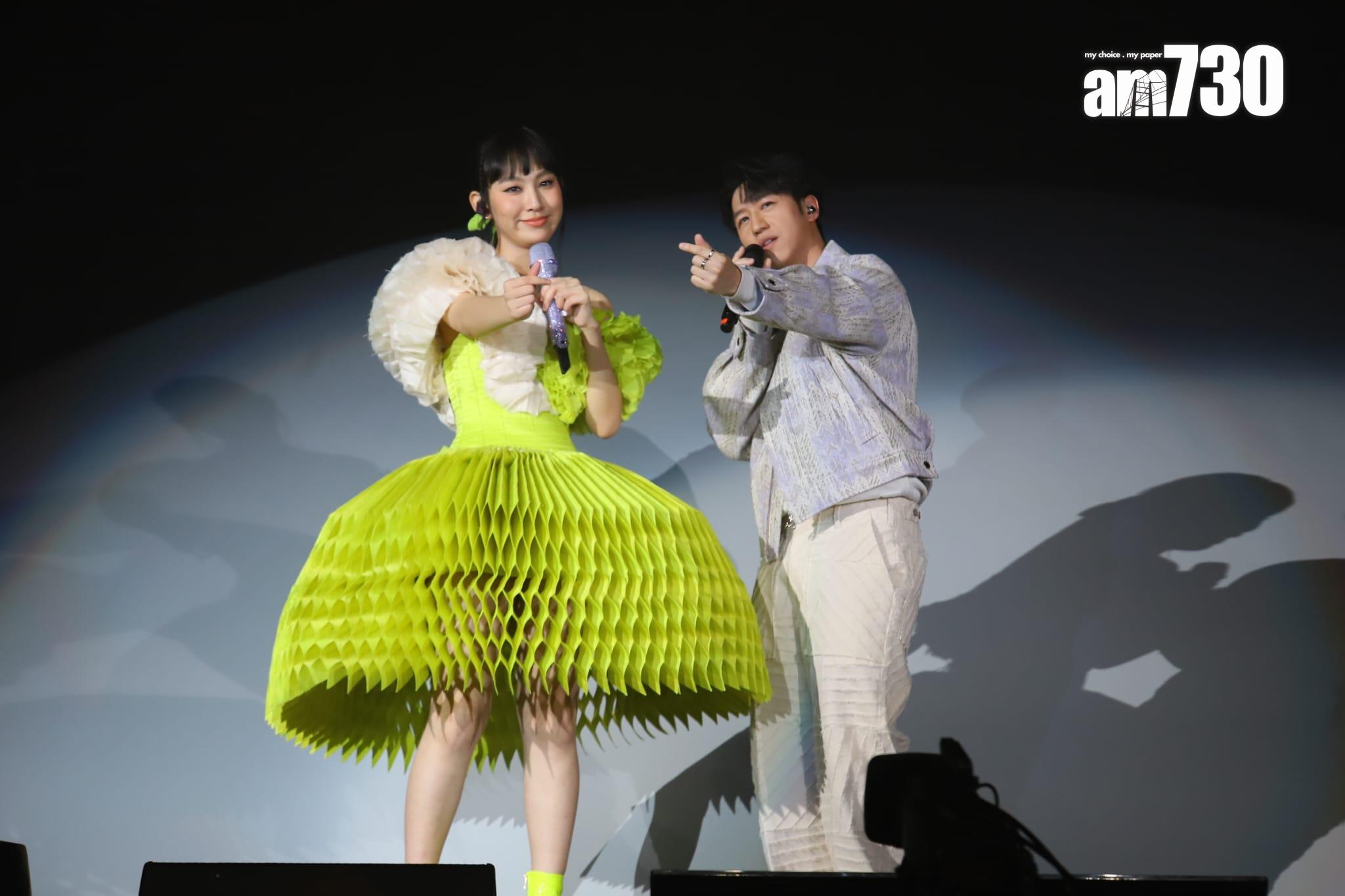 馮允謙教炎明熹擺甫士。(羅錦鴻攝)