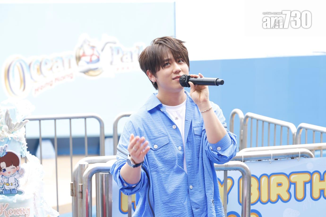 姜濤清唱《好得太過份》送給姜糖。(林俊源攝)