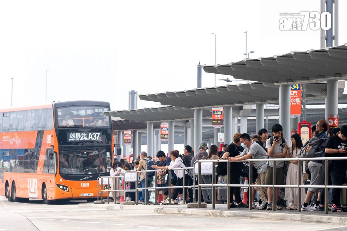 龍運巴士車隊平均車齡最低。(資料圖片/林靄怡攝)