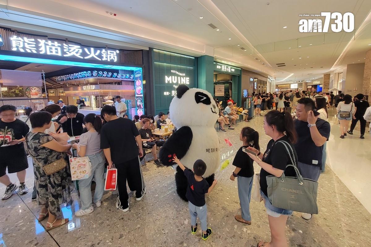 港人北上消費熱潮自通關後有增無減。(資料圖片/鍾式明攝)