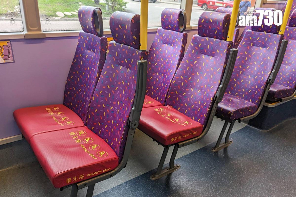 城巴現時的優先座為紅色設計。(資料圖片)