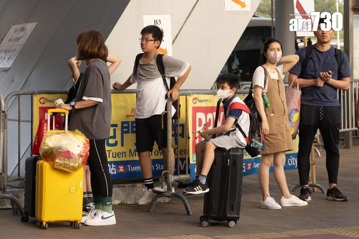 深圳灣管制站於復活節長假期最後一日出現回港人潮。(資料圖片/蘇文傑攝)