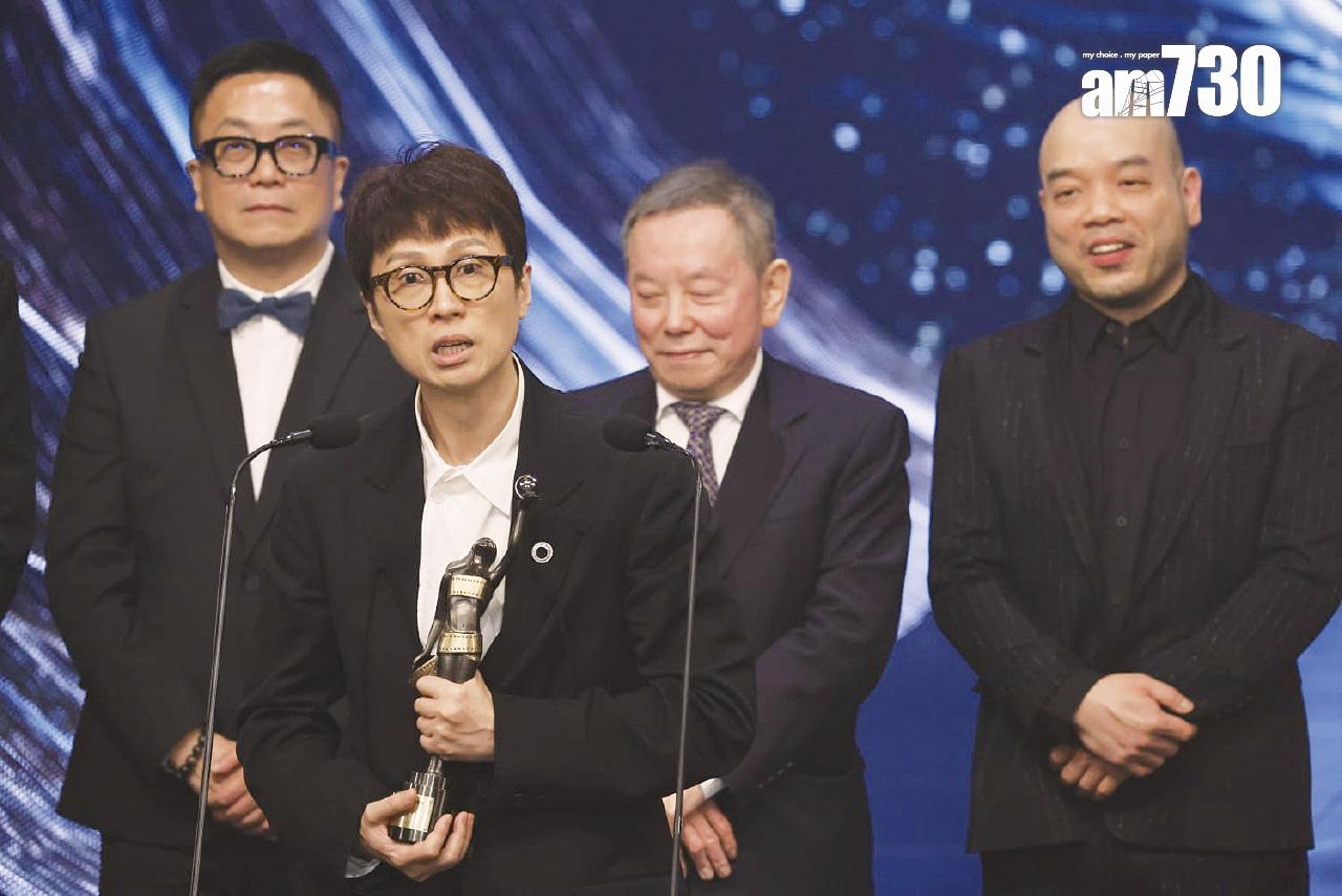 電影《毒舌大狀》票房勁收過億,日前更榮獲金像獎「最佳電影」,戲中男主角黃子華當晚亦有上台致辭。(資料圖片)