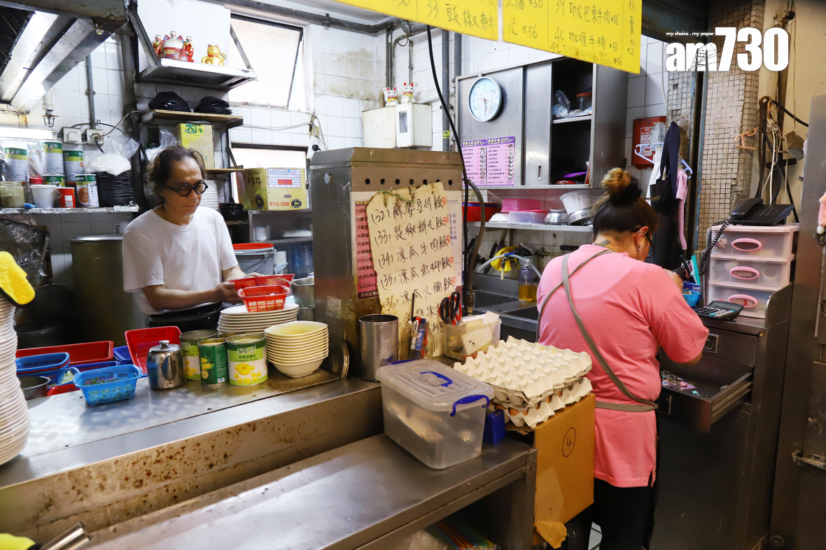 丈夫一人獨力堅持,太太不忍見他一人辛苦,便辭去自己原來的工作。(攝:羅錦鴻)