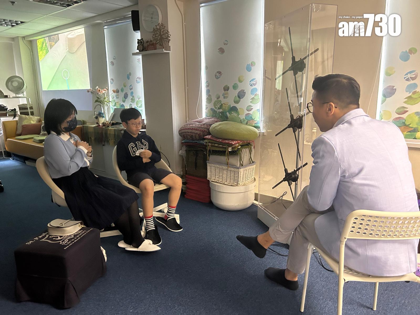 郭溢駿與母親。