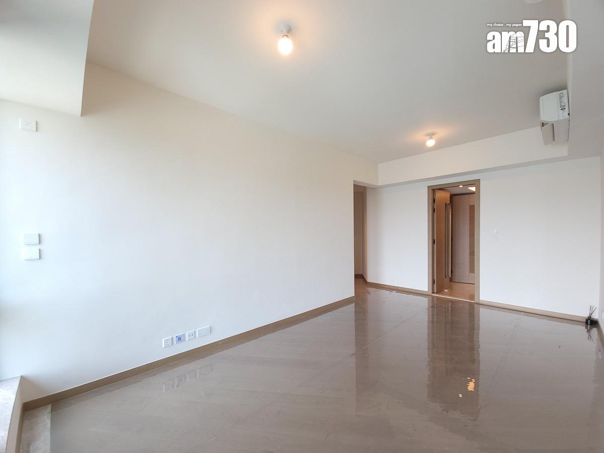 蔚藍東岸示範單位|832呎及845呎三房套木色系作主調 多儲物空間適合家庭客(多圖有片)|油塘新盤