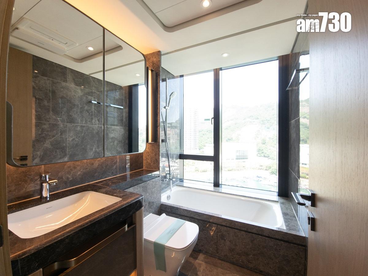 蔚藍東岸示範單位|832呎及845呎三房套木色系作主調 多儲物空間適合家庭客(多圖有片)|油塘新盤