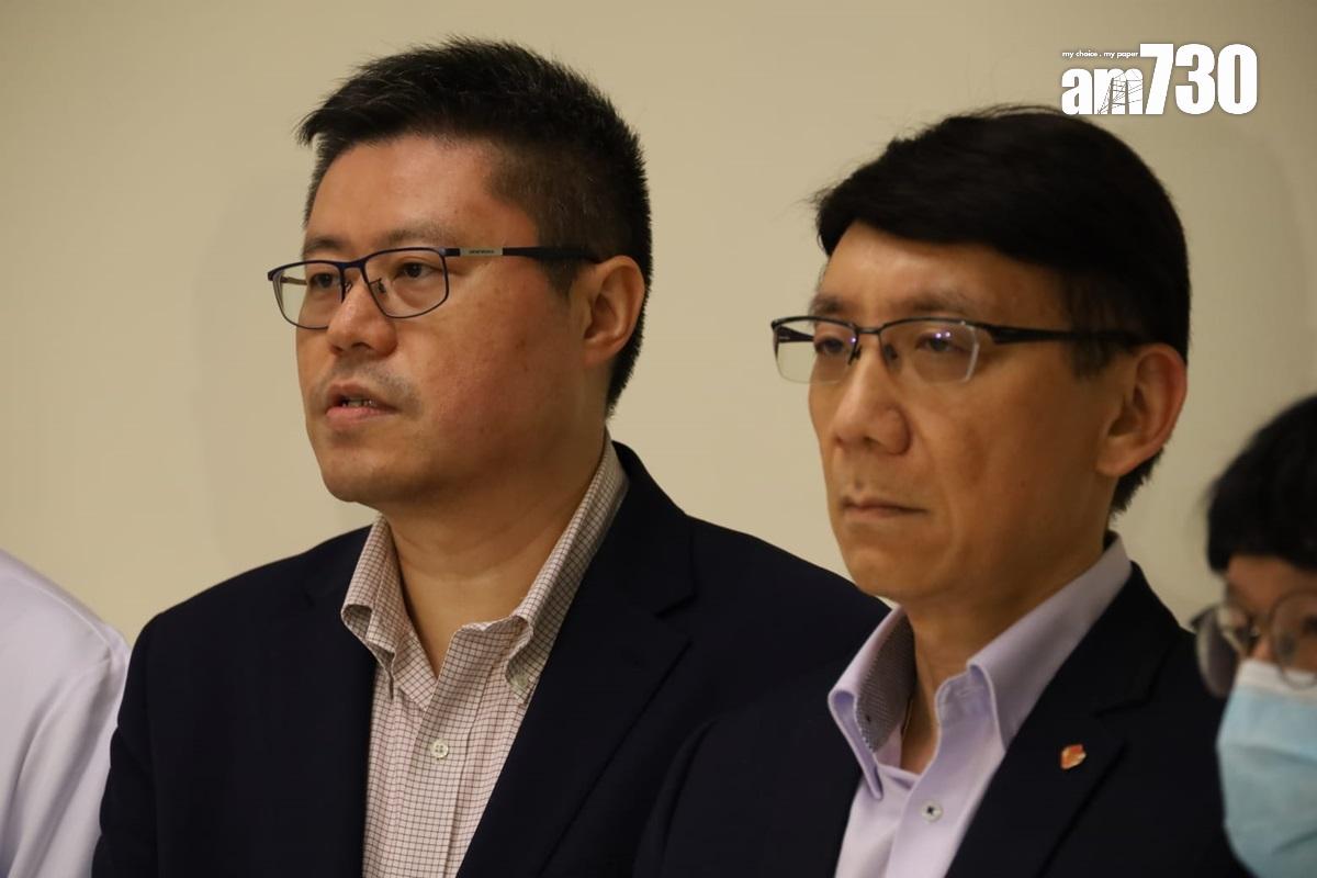 張子峯(左)形容,女童縫針後失去脈搏情況罕見;右為阮家興。(鍾式明攝)