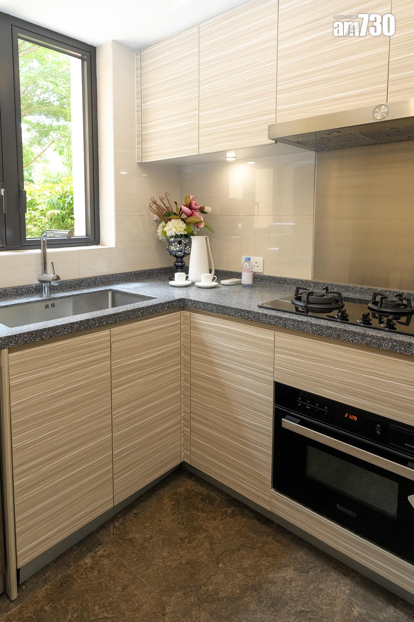 寶翠灣1號示範單位|1438呎現樓海景別墅 多玻璃大窗享自然光(多圖有片)|坪洲新盤