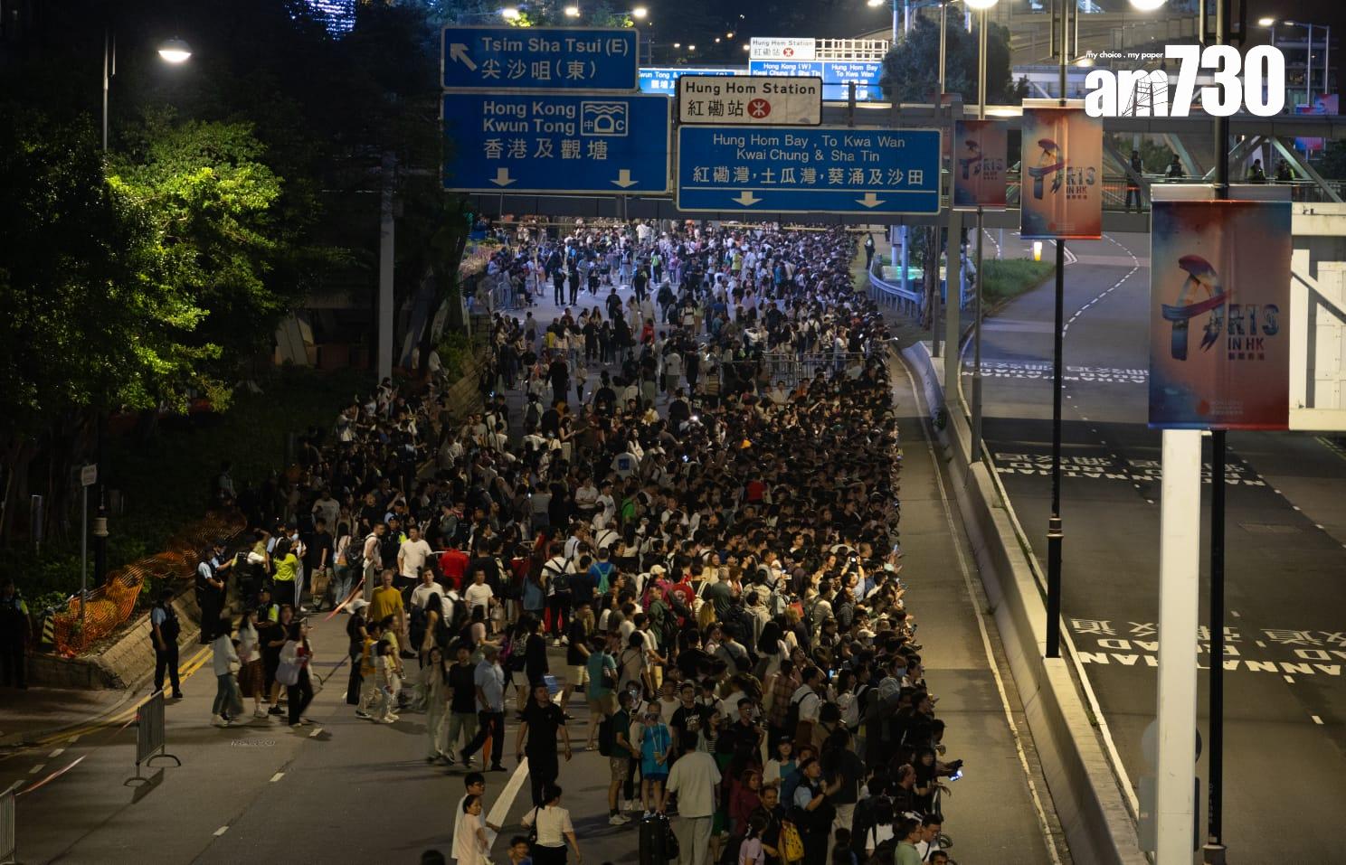 維港煙火表演如期舉行(蘇文傑攝)