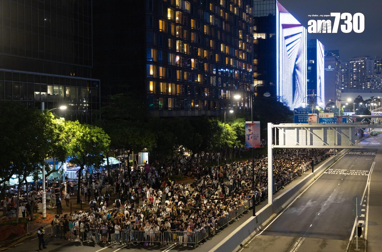 維港煙火表演如期舉行(蘇文傑攝)