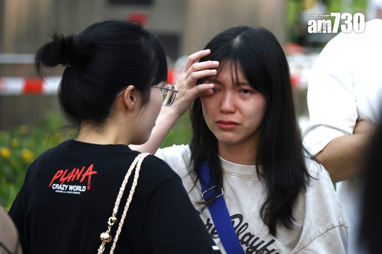 有遠道而來的fans得知消息後,哭了出來。(林俊源攝)