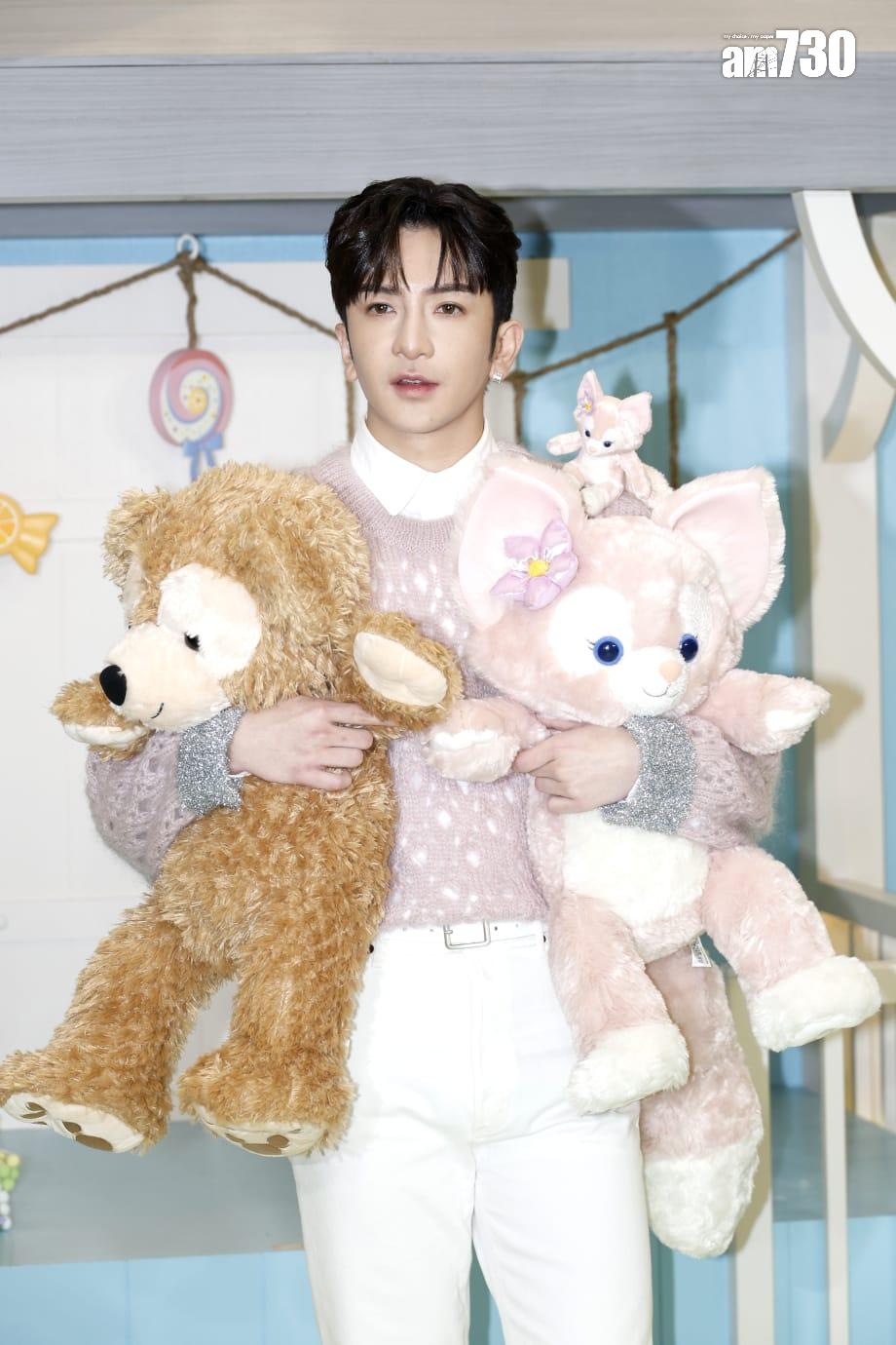 Anson Lo表示家中有很多Duffy&Friends 的公仔。(林俊源攝)