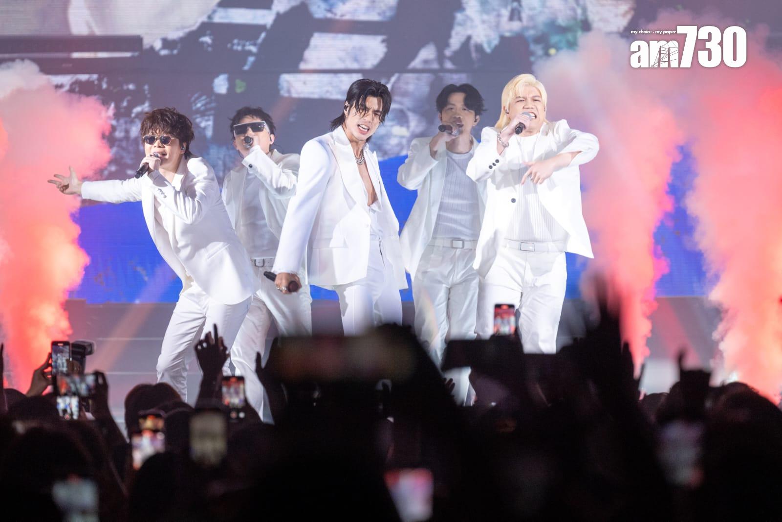 JFYT五子繼續以「韓文」夾雜廣東話論盡香港男團。(陳奕釗攝)