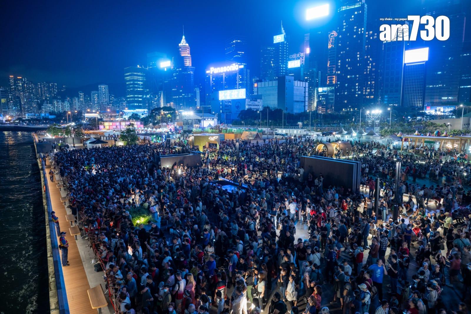 香港旅遊發展局佛誕太平清醮無人機表演。(陳奕釗攝)