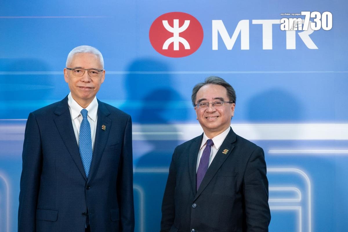 港鐵主席歐陽伯權(左)表示,近期集團賣樓非常成功,反映樓市回暖。(陳奕釗攝)