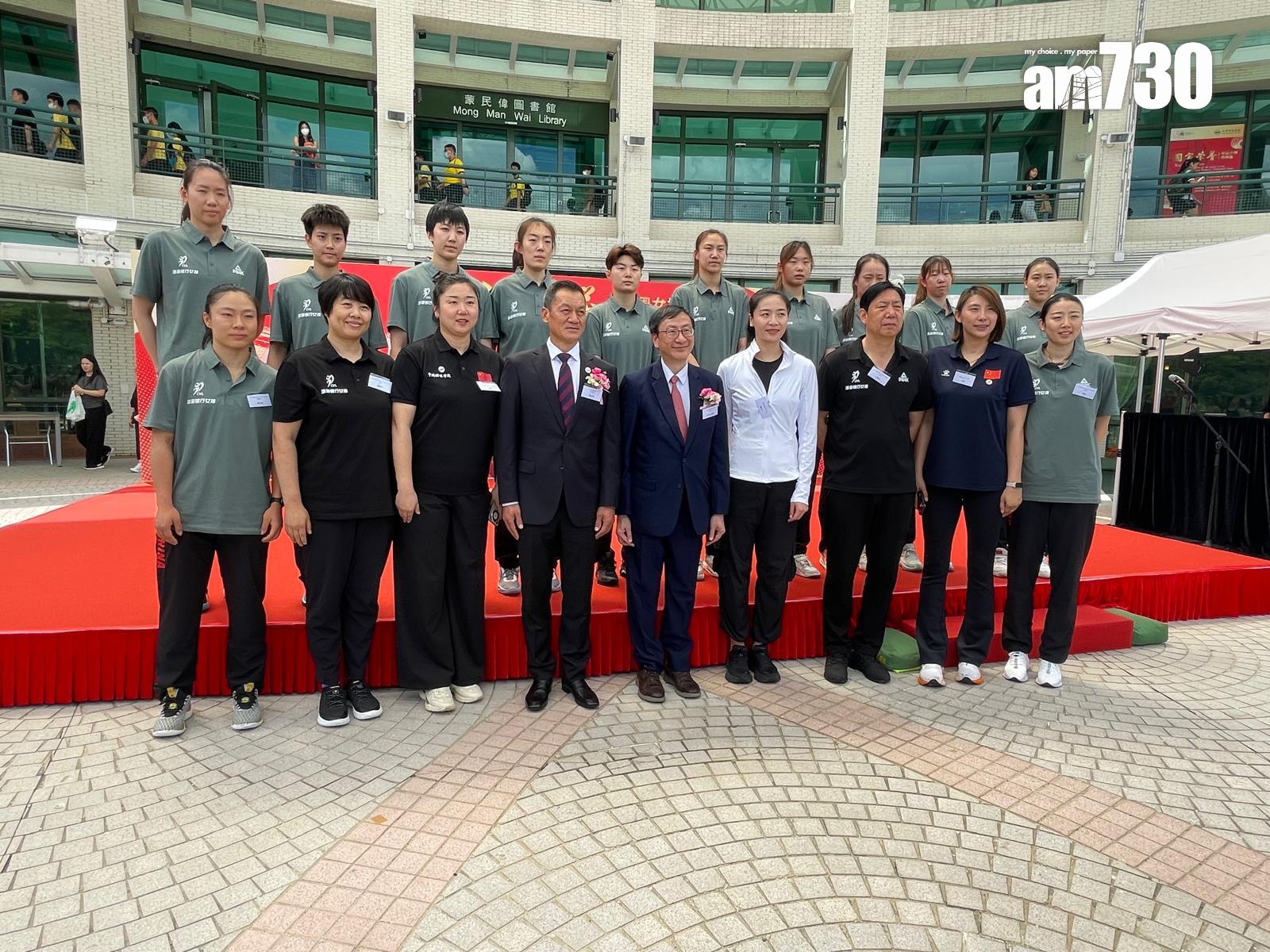 教大與天津體院合辦「中國女排精神展」,今日在教大舉行開幕禮。(陳家莉攝)