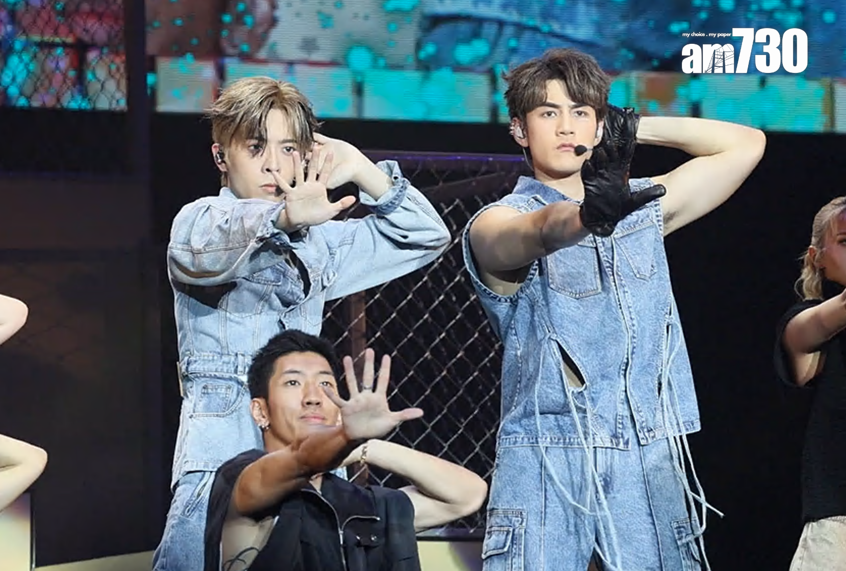 Edan和Jeffrey在拉闊音樂會跳唱《唱這歌》、《今期流行》和《眼睛想旅行》,場面爆笑。