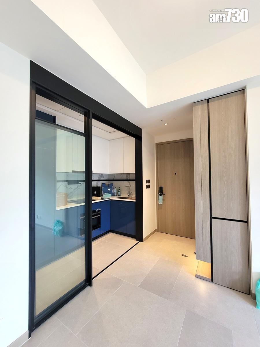 University Hill示範單位|直擊高層兩房及三房 景觀多元 一款更附設家具|多圖有片