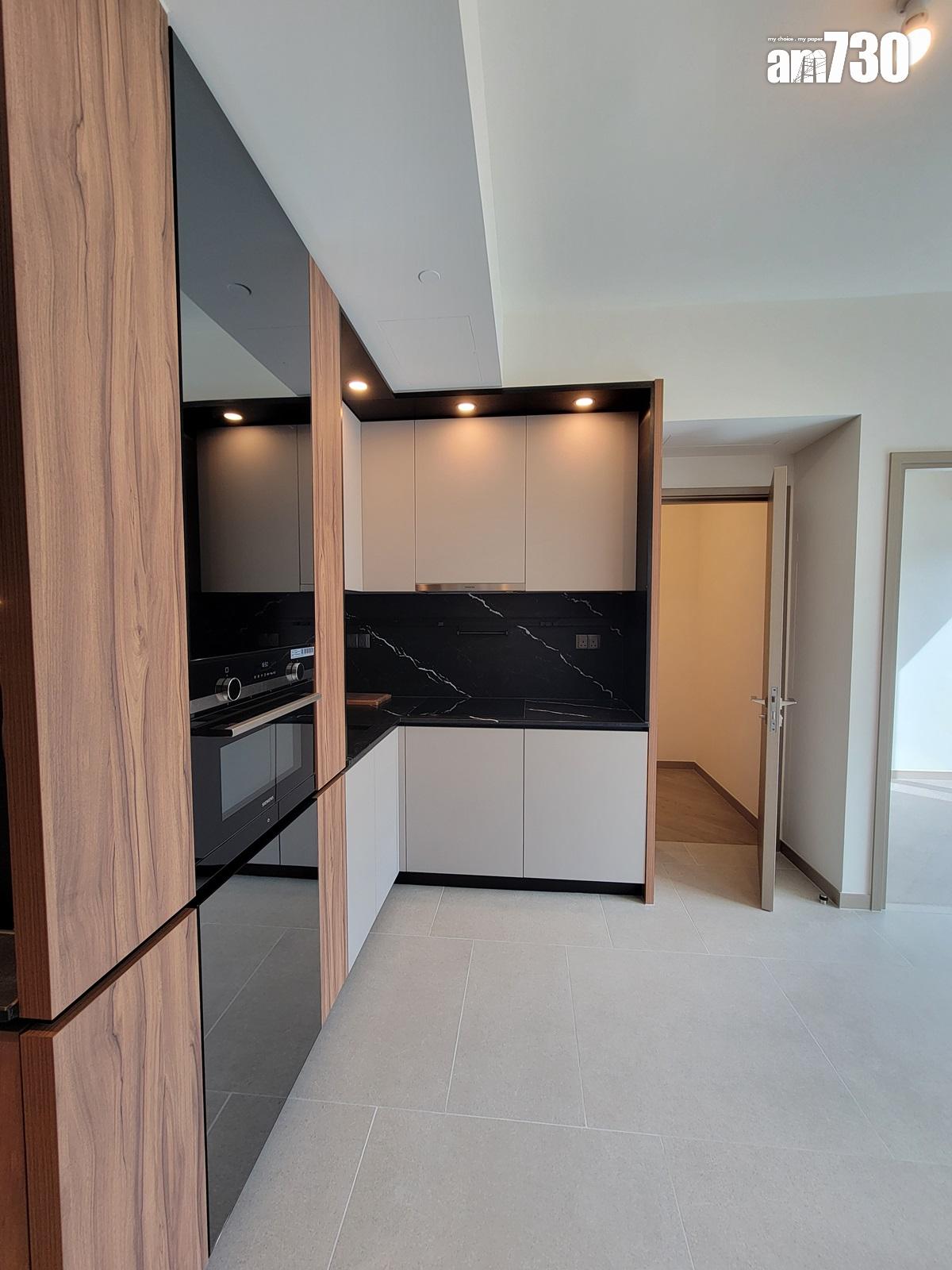 University Hill示範單位|直擊高層兩房及三房 景觀多元 一款更附設家具|多圖有片