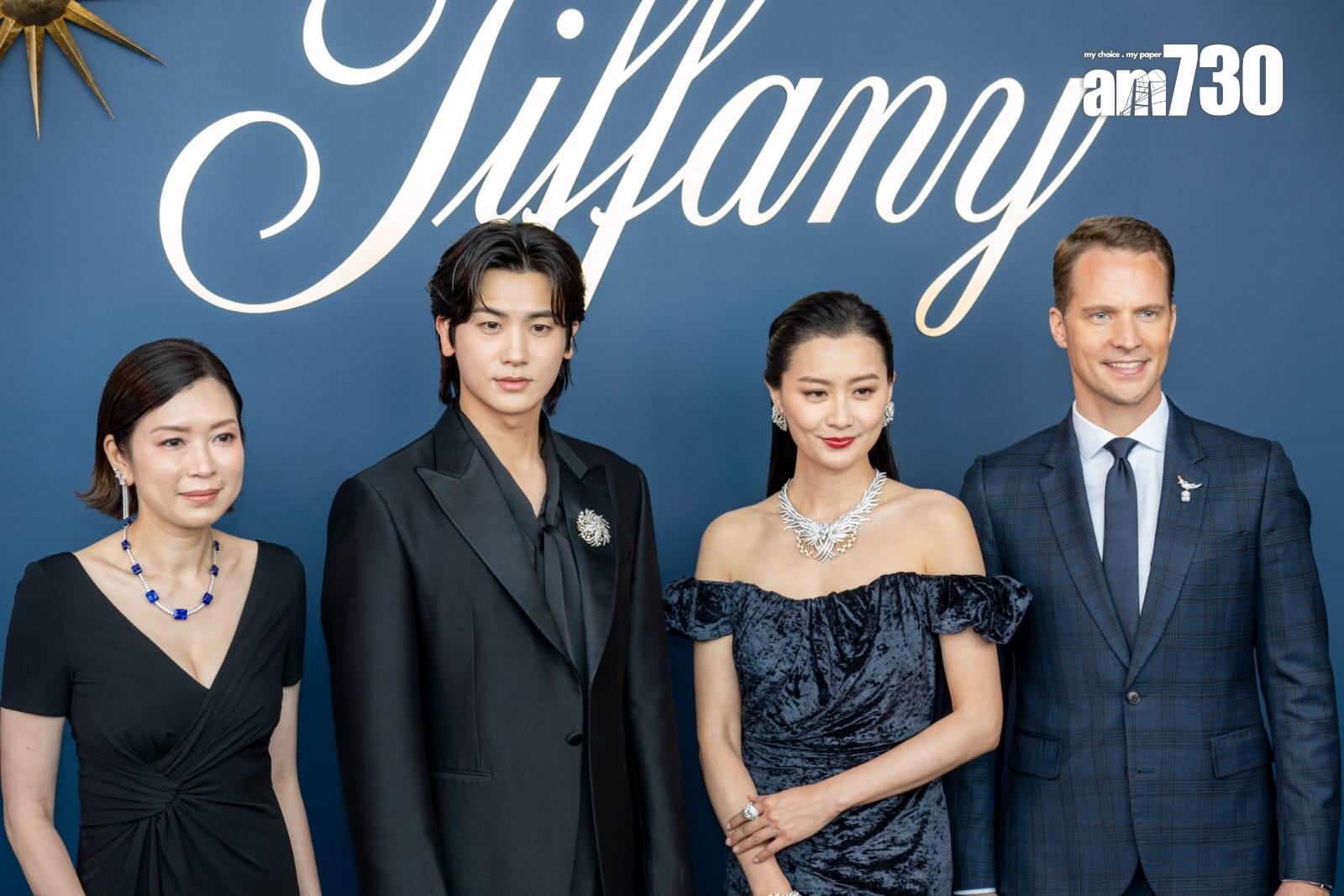 韓星朴炯植和陳法拉方出席品牌發布會,與品牌代表合照。(陳奕釗攝)