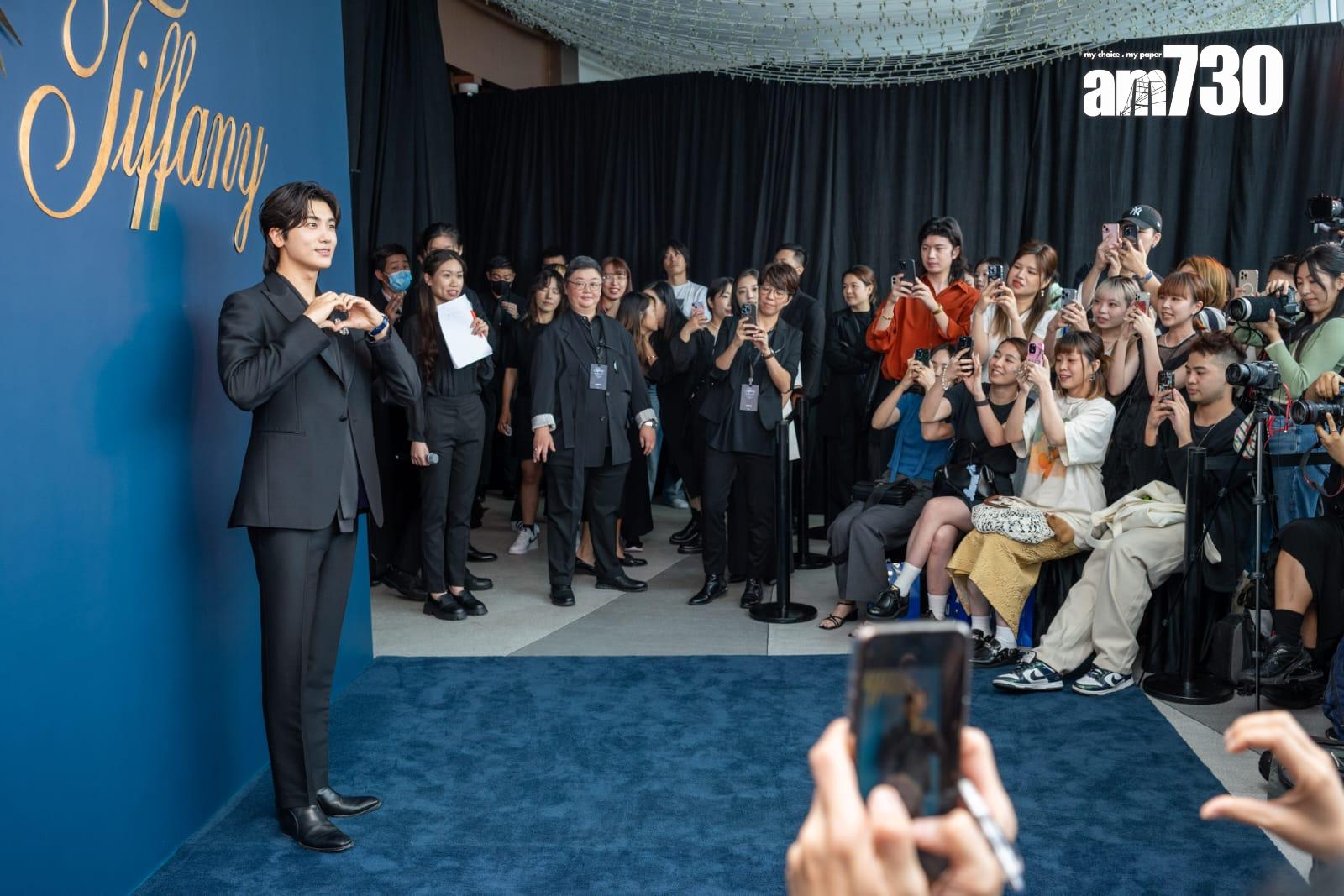 韓星朴炯植來港出席品牌發布會,大派心心。(陳奕釗攝)