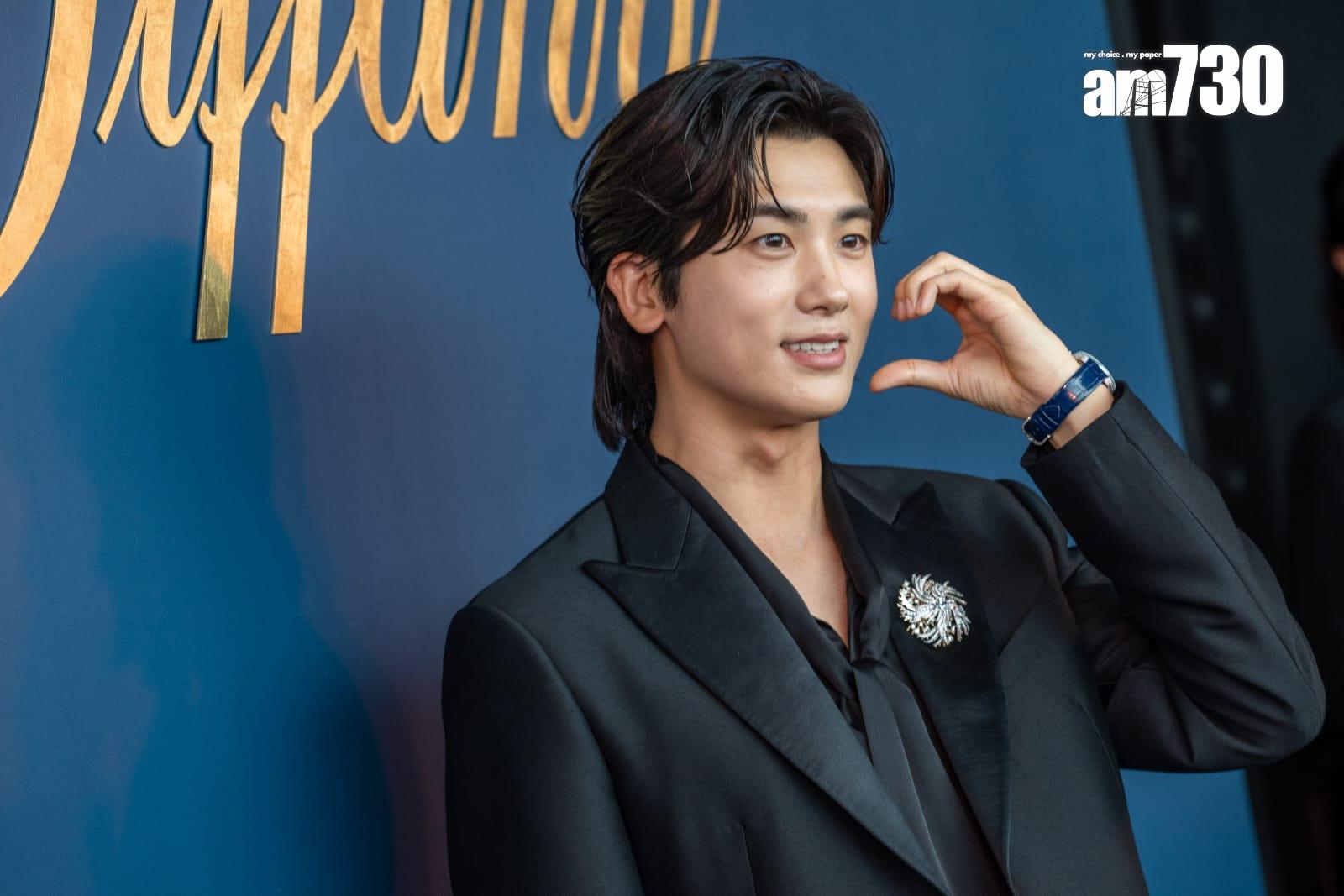 韓星朴炯植來港出席品牌發布會,大派各式心心。(陳奕釗攝)