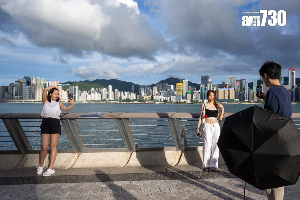 本港天氣持續酷熱。(資料圖片/陳奕釗攝)