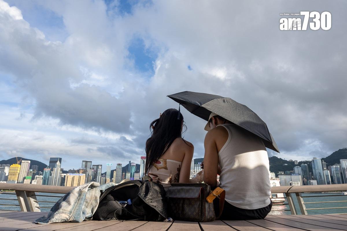 本港天氣持續酷熱。(資料圖片/陳奕釗攝)