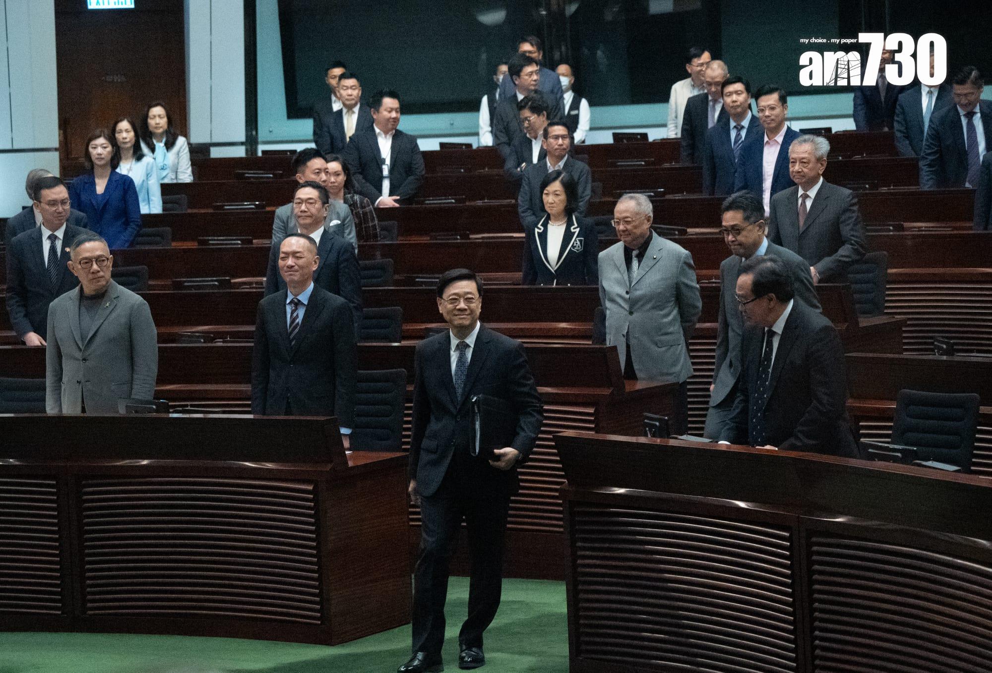 Ray Online|李家超引《桃花源記》,稱需宣傳香港係個「桃花源」。(林靄怡攝)