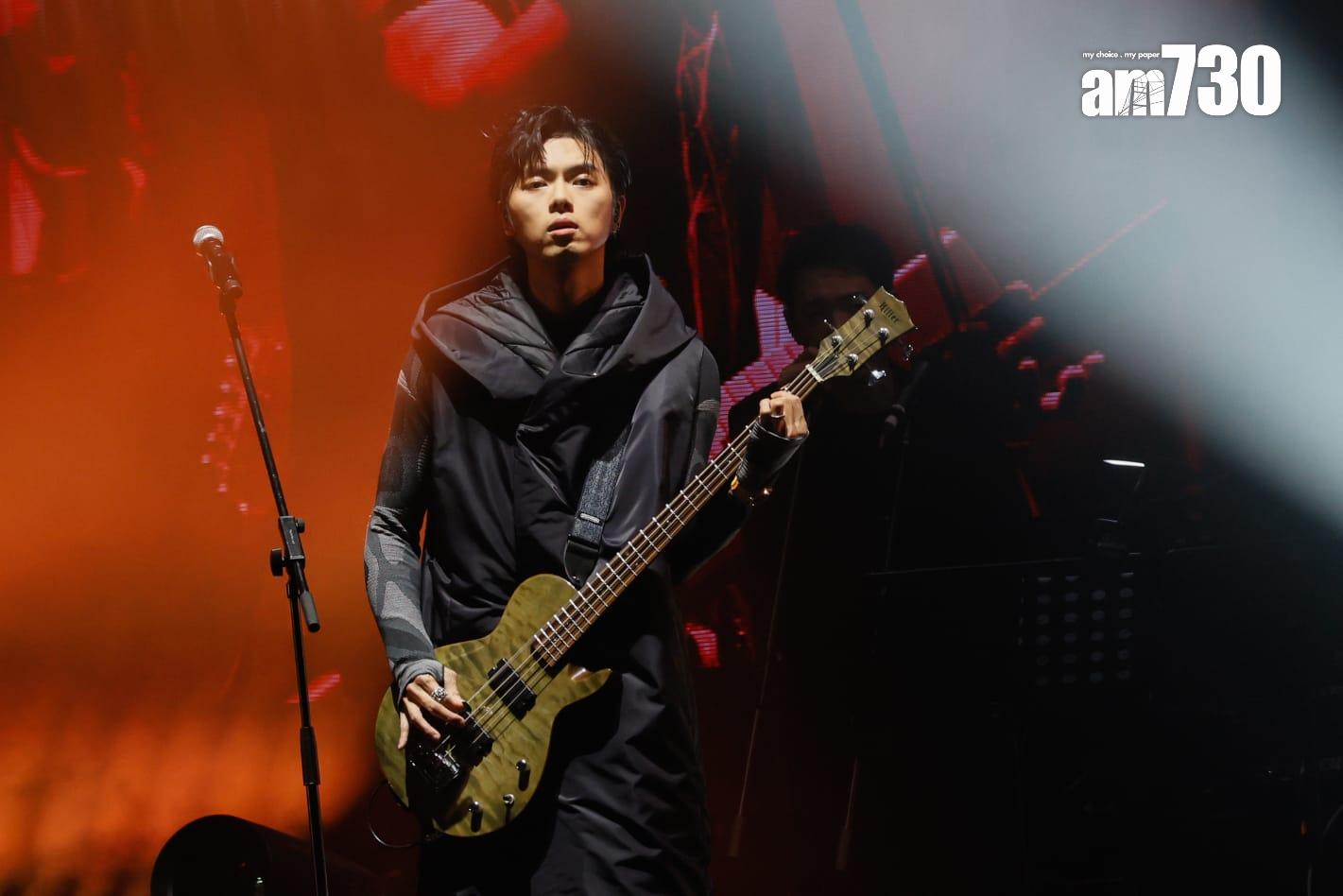 193在《Katch the POP》音樂會彈Bass夾Band。(蘇文傑攝)