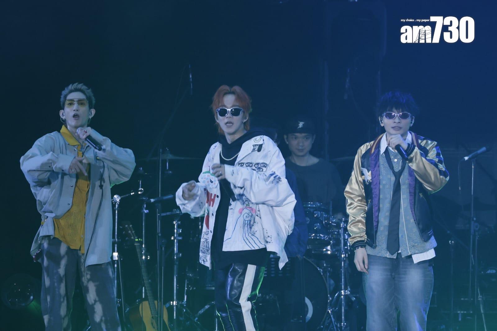 「無悔三兄」Lokman、Alton和Dee哥在《Katch the POP》音樂會合唱唱新歌。(蘇文傑攝)