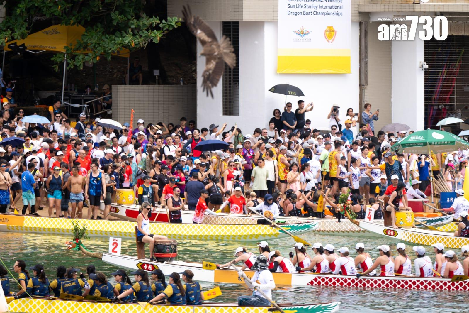端午節2024|赤柱龍舟國際賽氣氛熱烈 打扮「Barbie芭比」龍舟隊吸引觀眾目光(林靄怡攝)