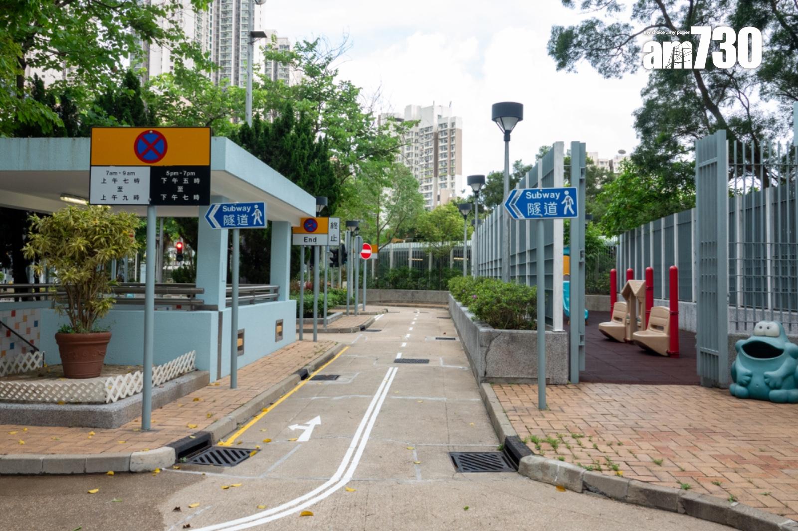 議員促翻新交通安全城。(陳奕釗攝)