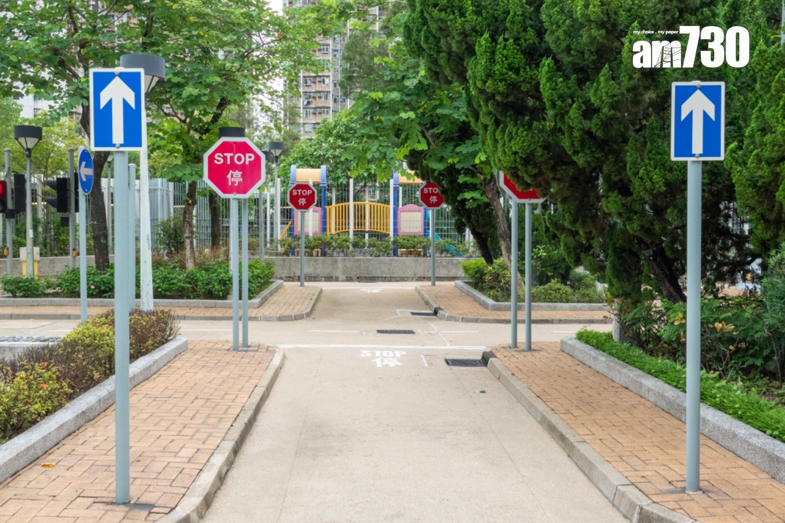 議員促翻新交通安全城。(陳奕釗攝)