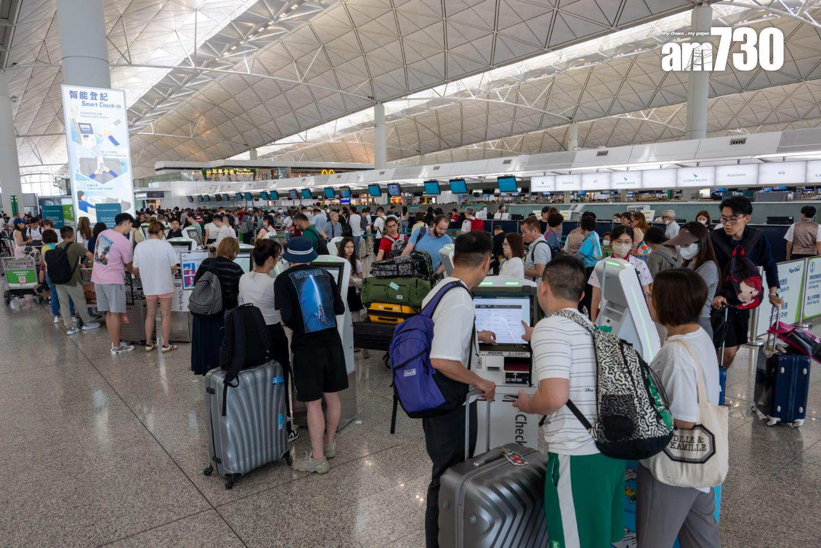 機場電腦系統故障 航班資訊更新受影響 (陳奕釗攝)