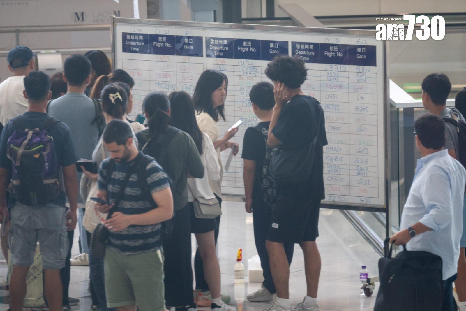 機場電腦系統故障 航班資訊更新受影響 (陳奕釗攝)