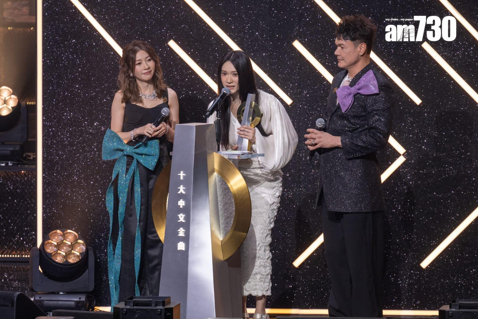雲浩影的《回憶半分鐘》獲頒「十大中文金曲獎」。(陳奕釗攝)