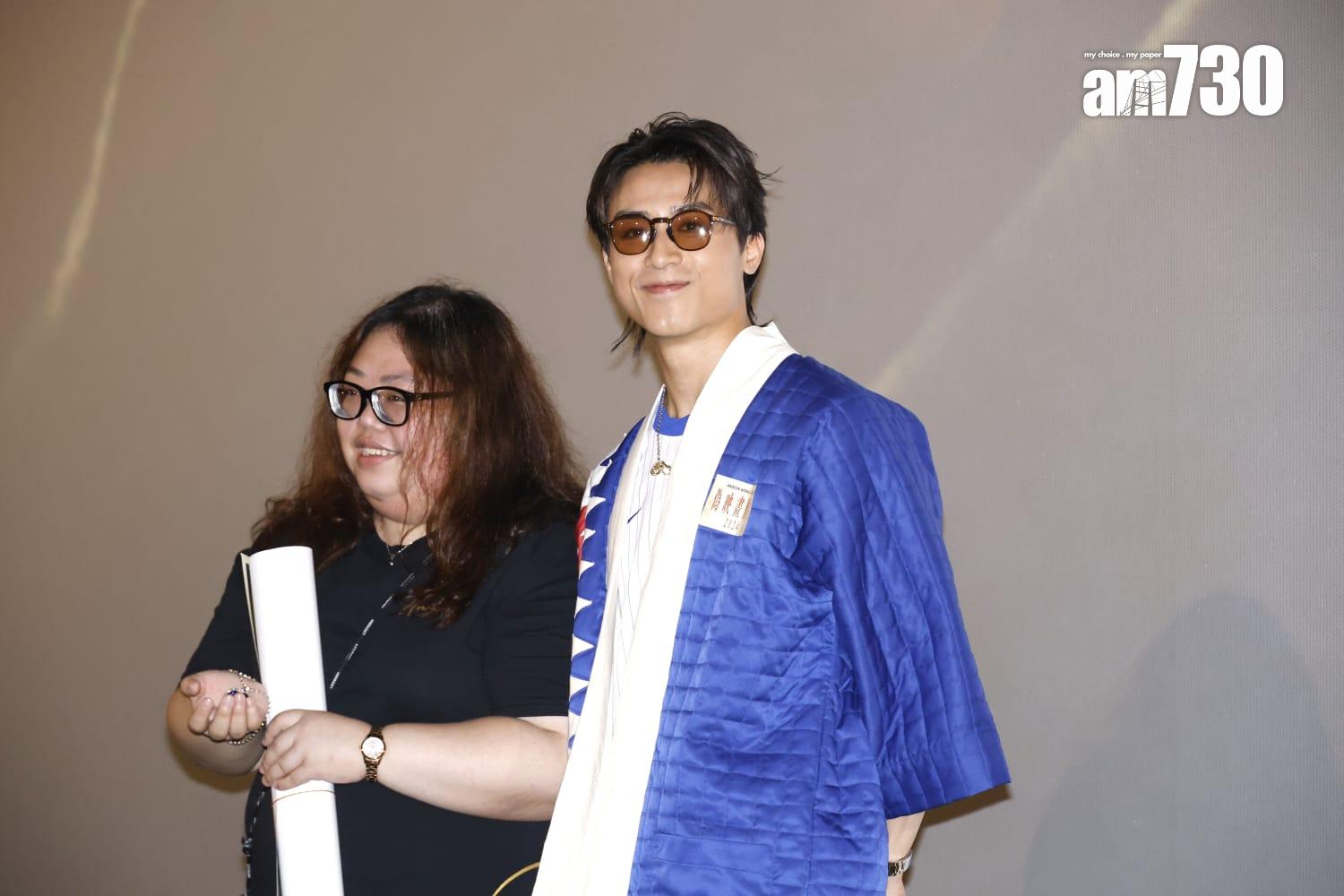 AK與「Rose」合照。(林俊源攝)