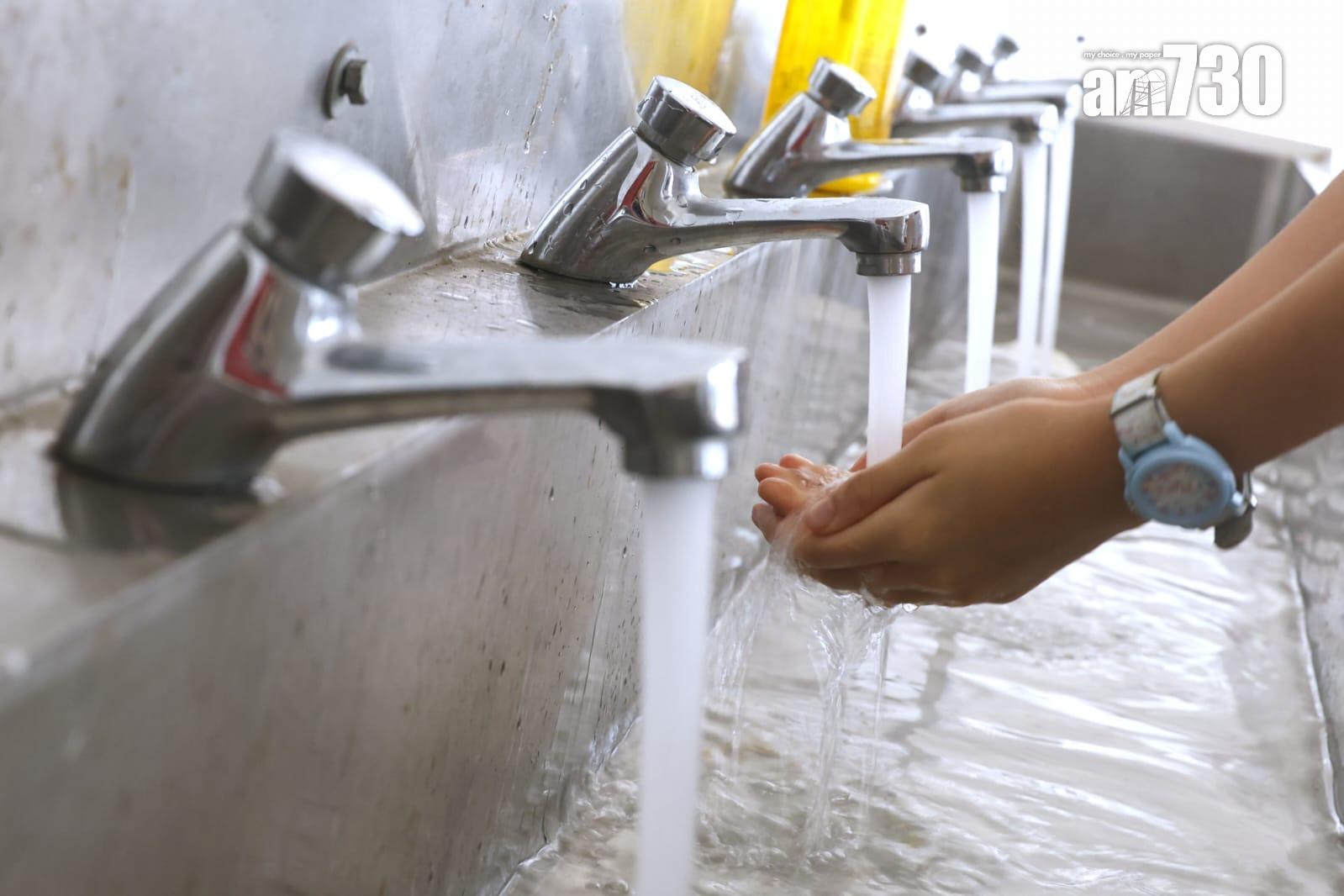 稱以人性化方式調整水費 水務署署長:不會突然加好多(林俊源攝)