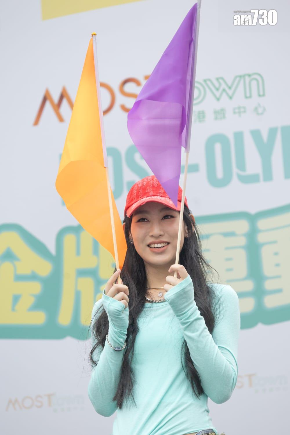 炎明熹離巢風波後首現身。 (蘇文傑攝)